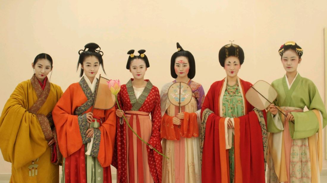 传统的汉服——中华文化的瑰宝